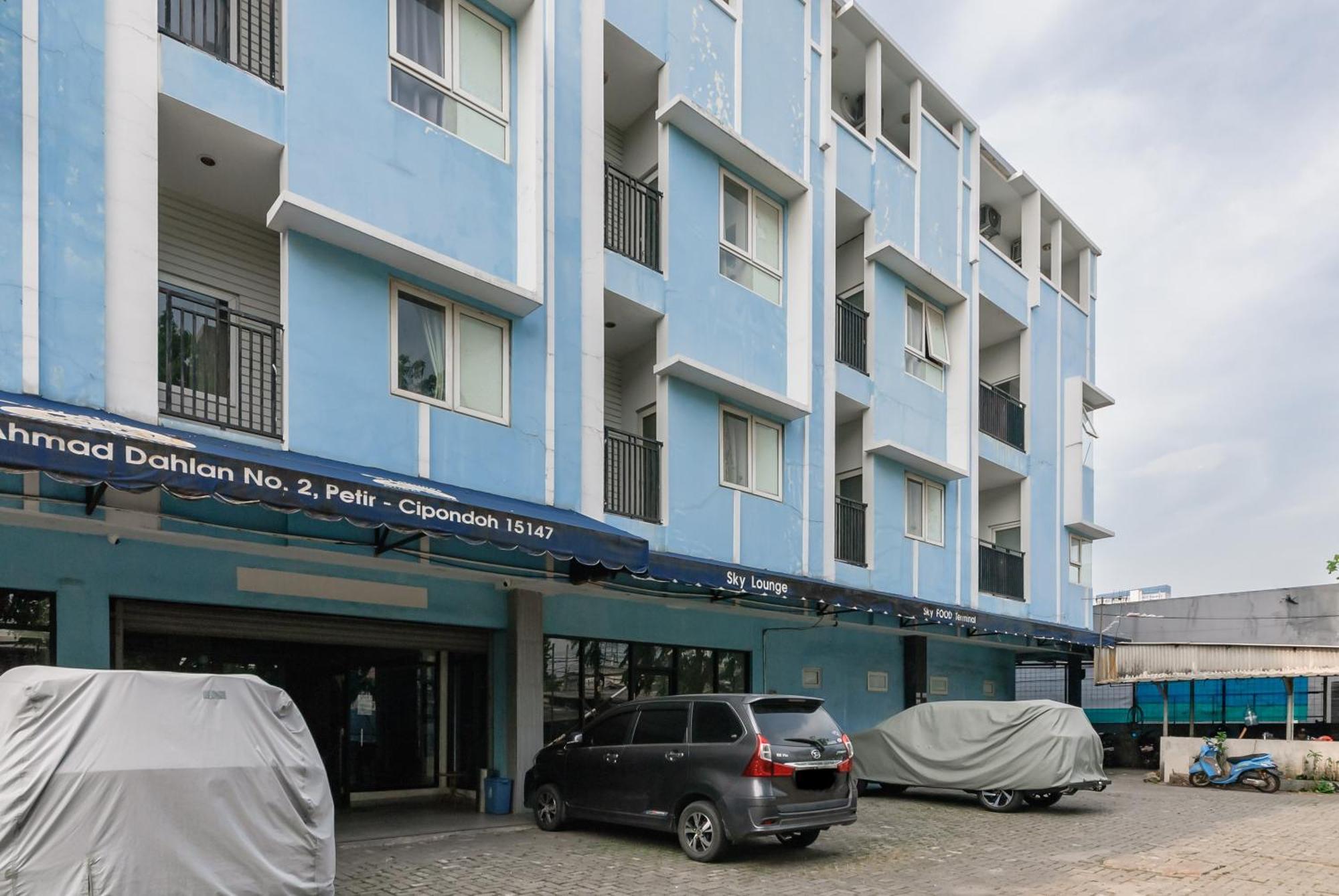 Hotel Reddoorz Near Mandaya Royal Hospital Puri Tangerang Exterior foto