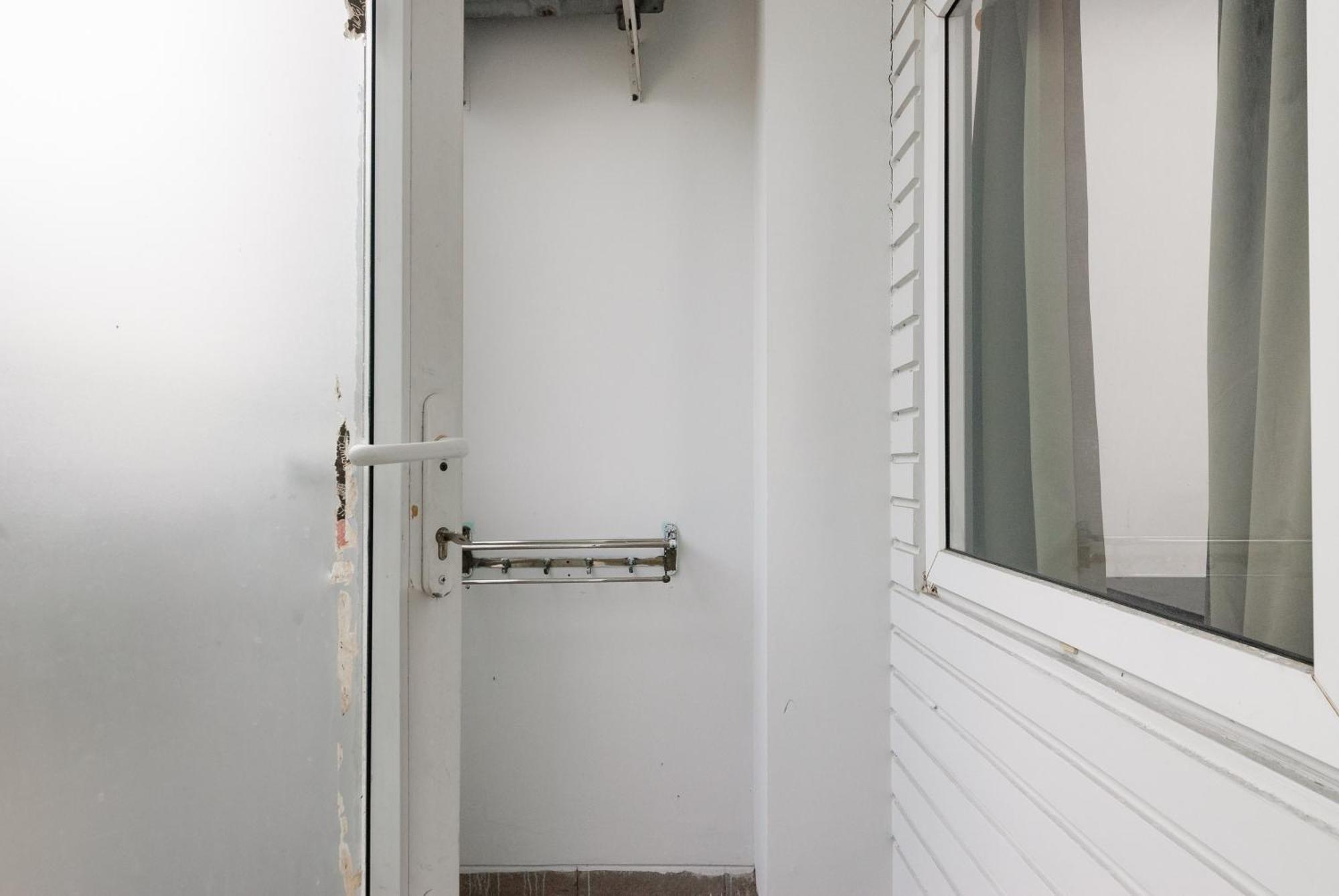 Hotel Reddoorz Near Mandaya Royal Hospital Puri Tangerang Exterior foto